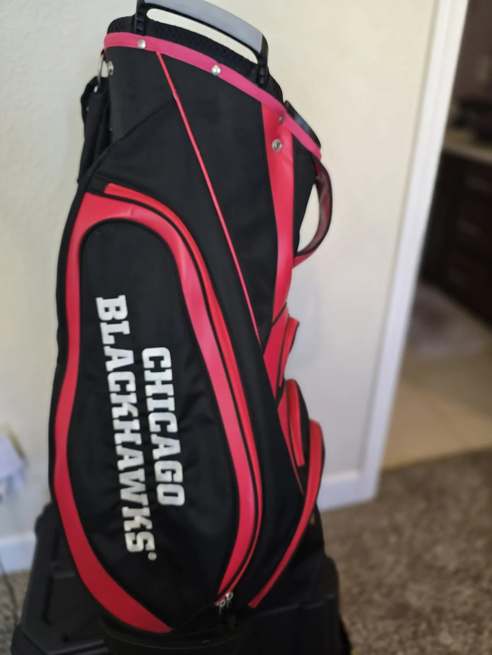Chicago Blackhawks Official NHL Victory Golf Cart Bag